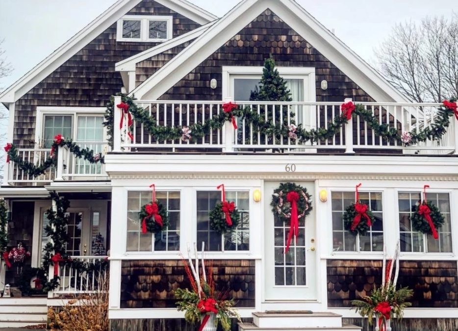 7 Tips for Selling Your Home During the Holidays